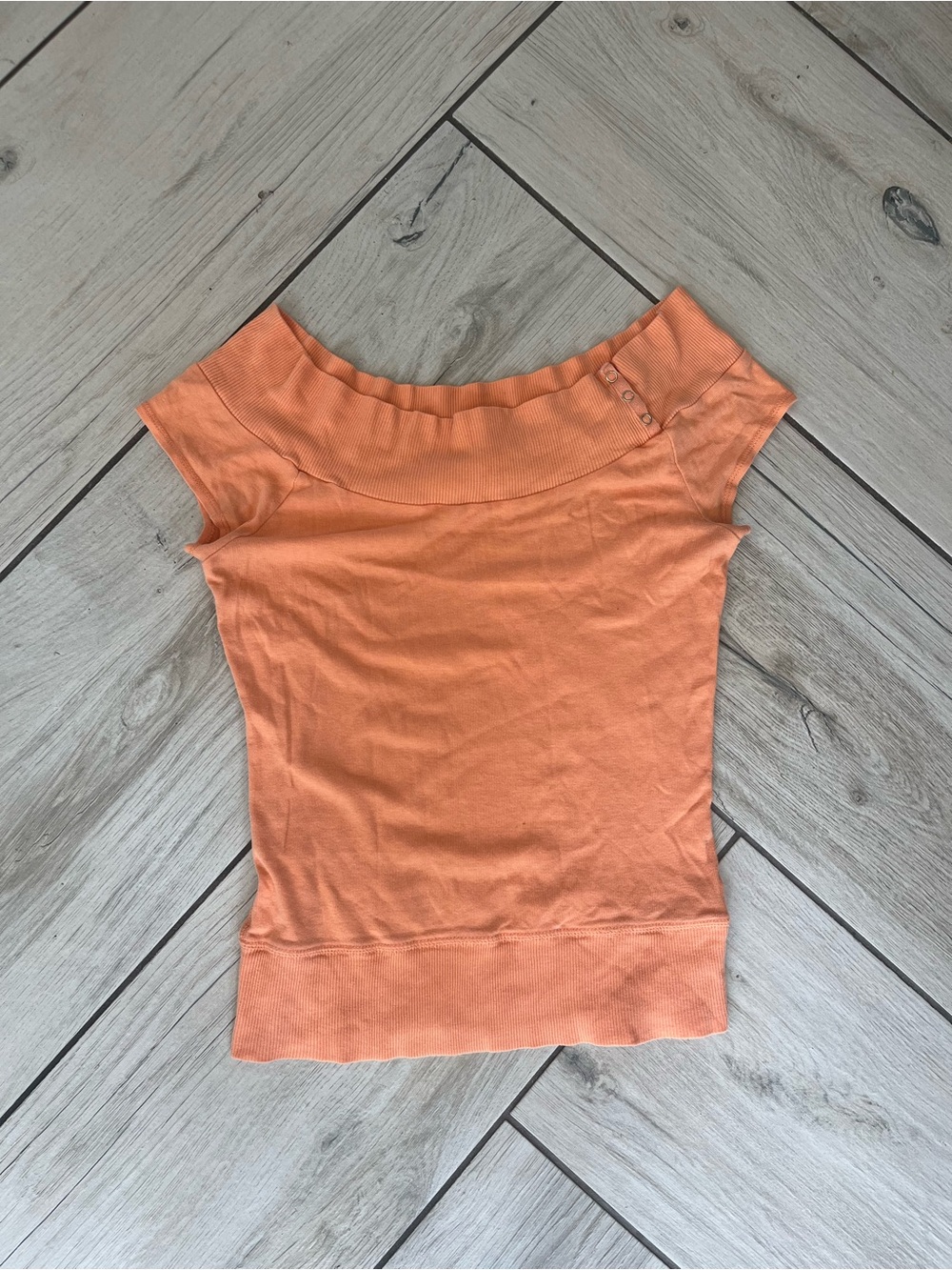 Y2K Abercrombie & Fitch Peach Off-Shoulder Knit Crop Top